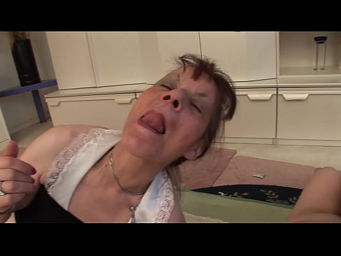 ❤️ To bedstemødre og en bedstefar har en trekant ❤ Skøn porno at da.xxxhdporn.ru ❌️❤